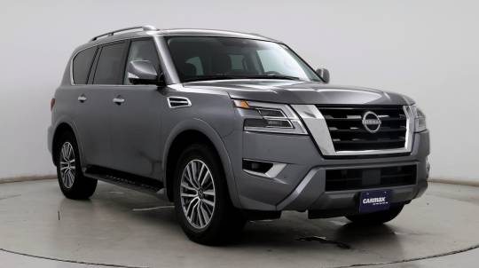 2023 Nissan se