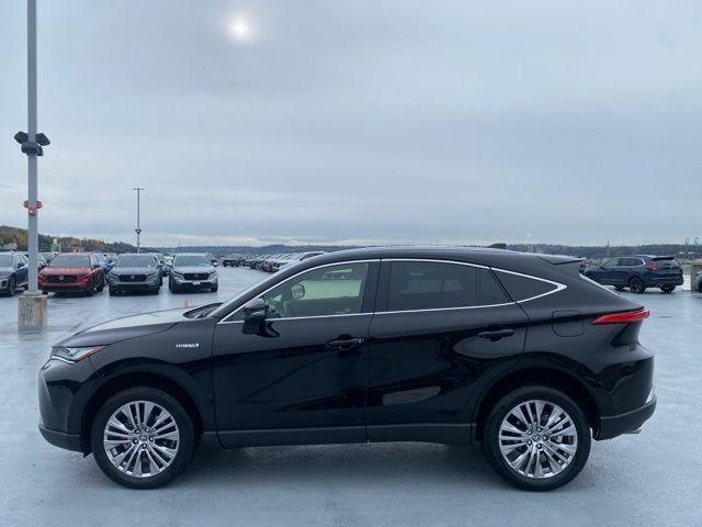 2021 toyota venza xle