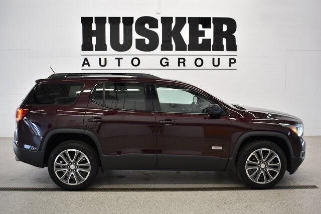 2017 gmc acadia slt-1