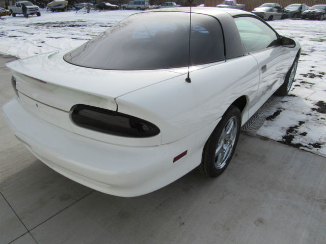 1994 camaro ss roller body no rust hard top clean title...race car project
