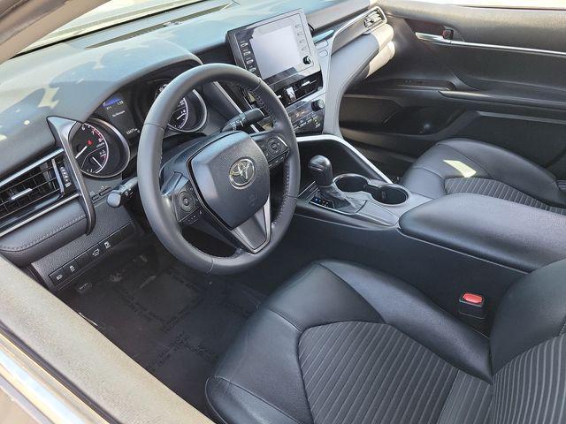 2021 toyota camry se