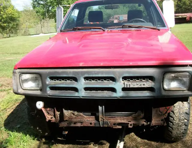 1991 mazda b2600i whole truck for parts. $400.00 (bad frame)