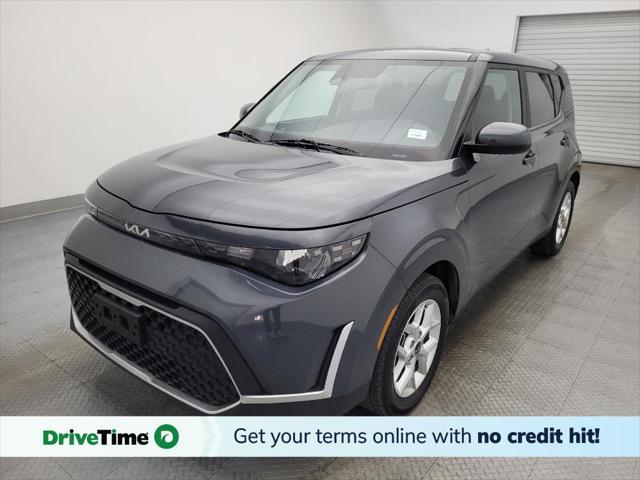 2023 kia soul lx