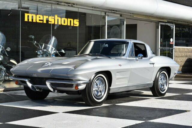 1963 chevrolet corvette 4 speed, restored split window coupe, the icon