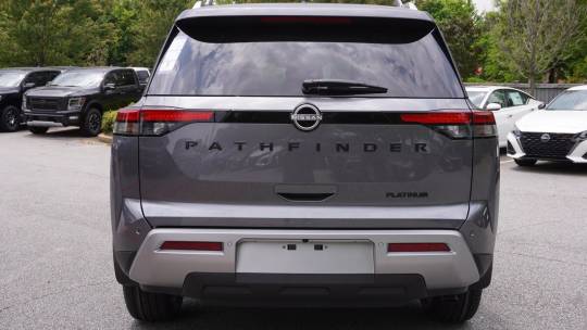 2024 Nissan Pathfinder platinum