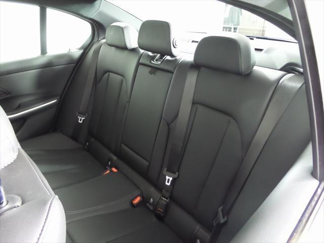 2024 bmw 330 i xdrive