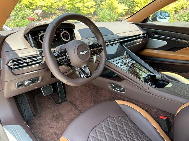 2024 aston martin db12