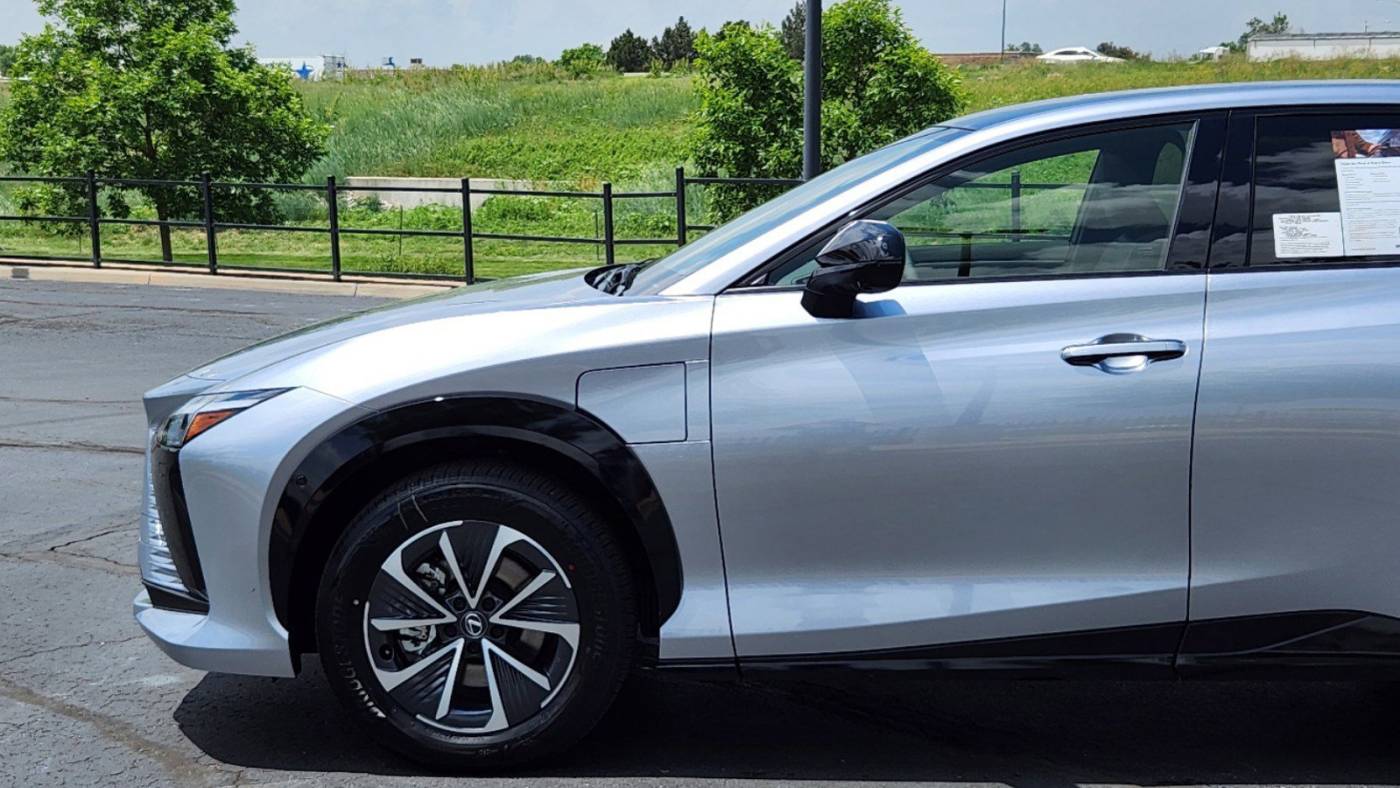 2023 lexus rz 450e premium