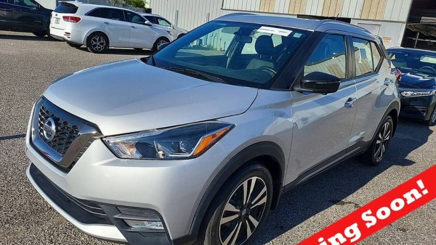 2019 nissan kicks sr