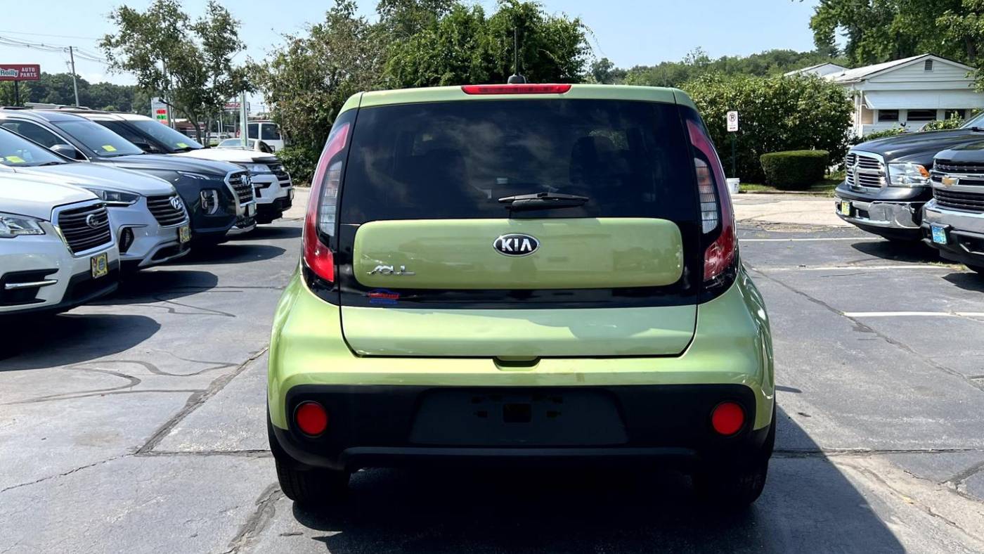 2018 kia soul base