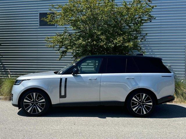 2023 land rover range rover se