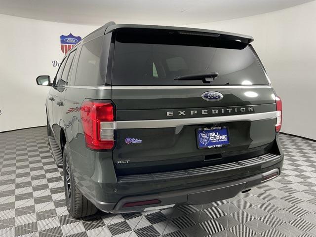2022 ford expedition xlt