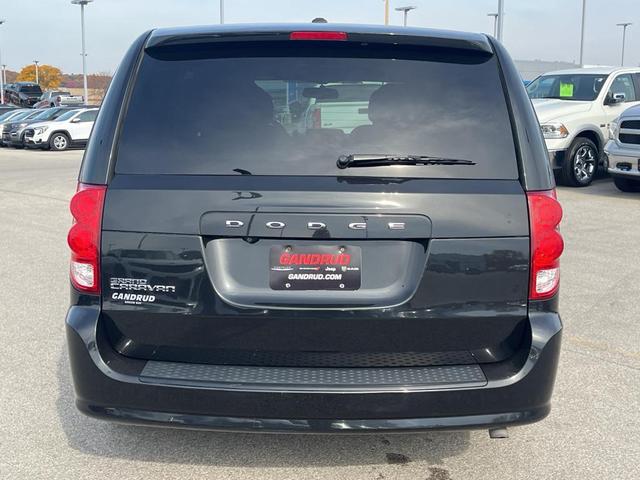 2017 dodge grand caravan se