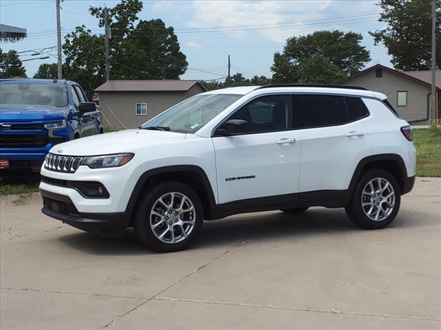 2022 jeep compass latitude lux