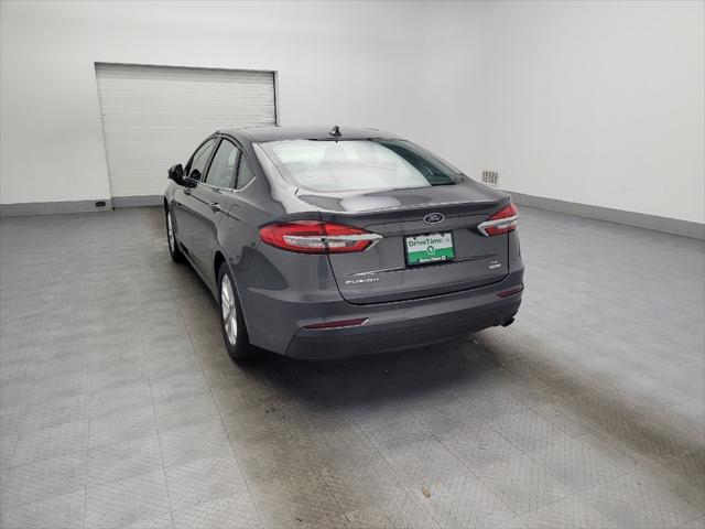 2019 ford fusion se