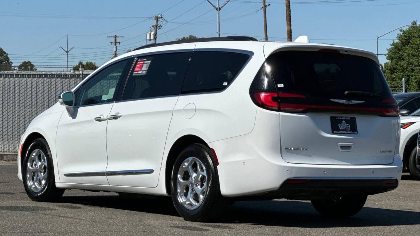 2022 chrysler pacifica limited