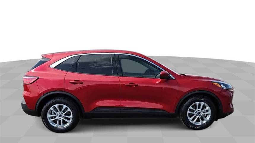 2020 ford escape se