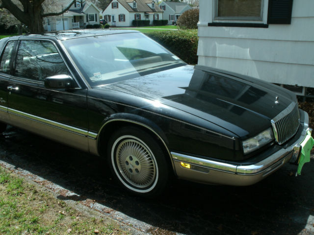 1989 buick riviera coupe-80,840-born in alabama-no winters-car/underneath mint