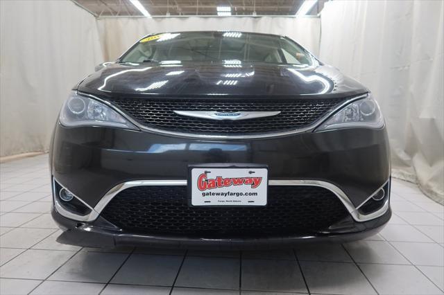 2017 chrysler pacifica limited