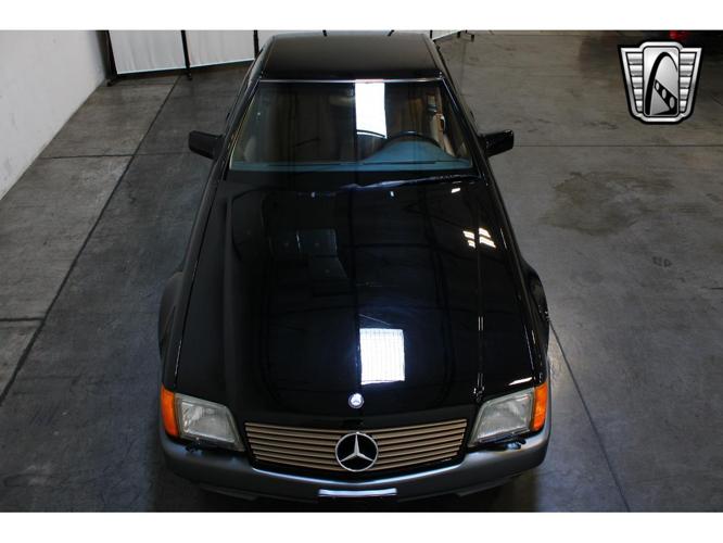 1991 mercedes-benz 500 in o'fallon, illinois