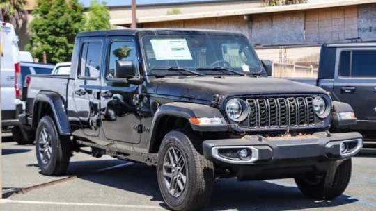2024 Jeep Gladiator