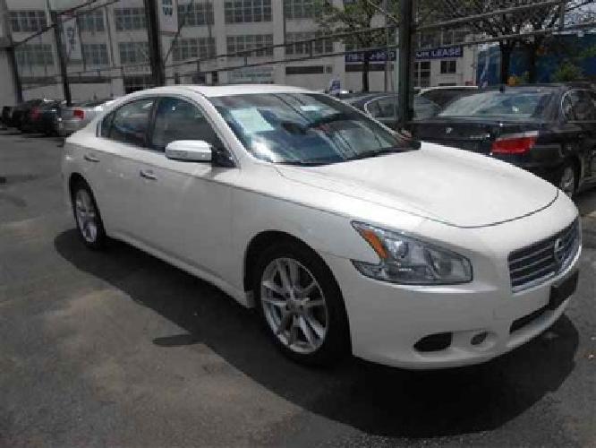 2010 nissan maxima 3.5 sv w/premium pkg in astoria, ny