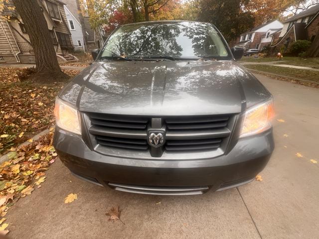 2010 dodge grand caravan se