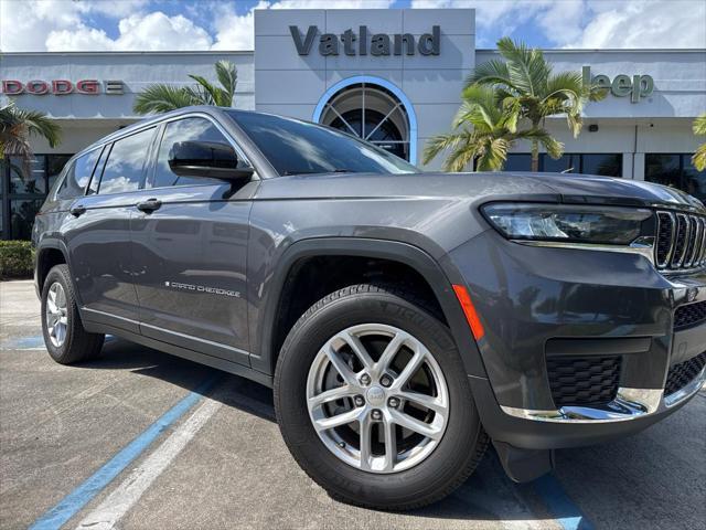 2021 jeep grand cherokee l laredo 4x2