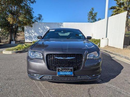 2016 chrysler 300