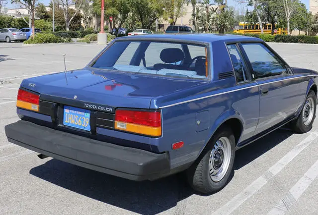 st coupe metalic blue - 4 cyl. man