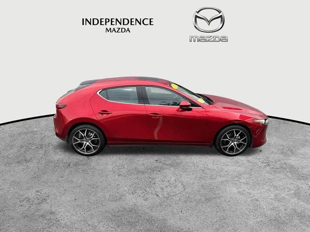 2019 mazda mazda3 fwd w/premium package