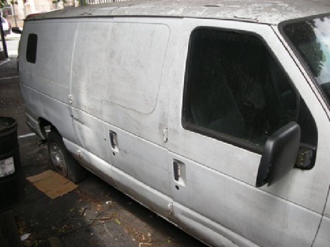 1994 ecoline 250 ford cargo van in springfield gardens, ny