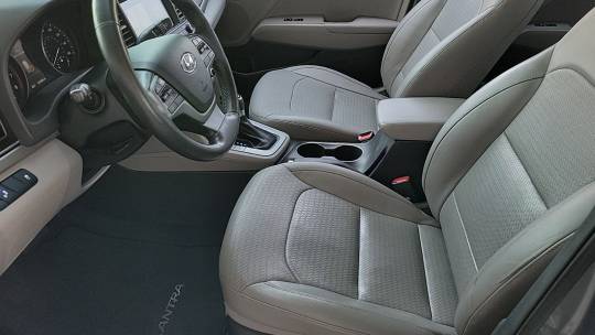 2017 Hyundai Elantra limited