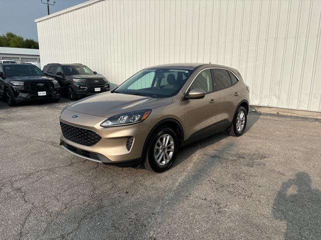 2021 ford escape se