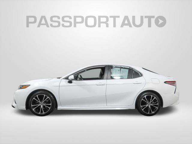 2019 toyota camry se