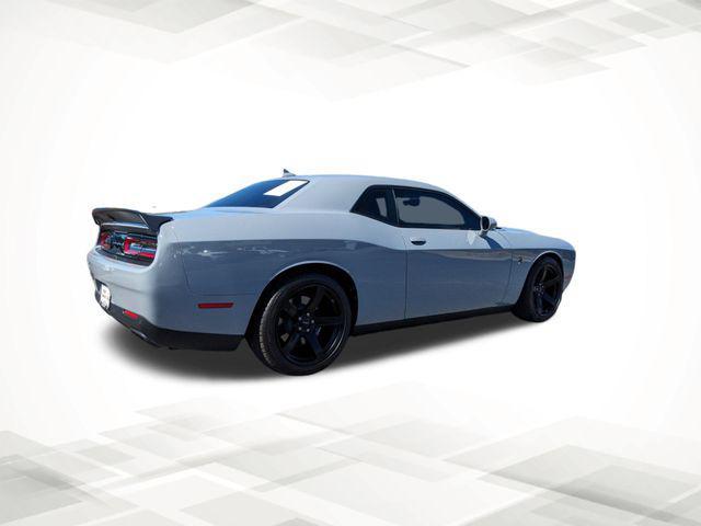 2022 dodge challenger srt hellcat