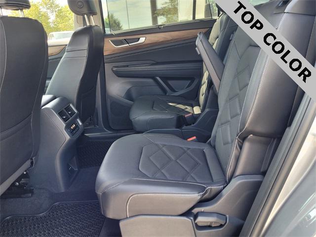 2024 volkswagen atlas 2.0t se w/technology