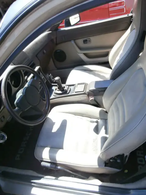 1983 porsche 944 *price reduced*