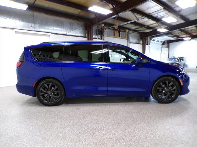 2018 chrysler pacifica touring-l plus