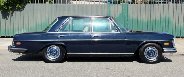 california original, 1972 mercedes benz 280se 108 body, sunroof (310)259-5383