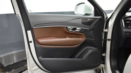 2022 volvo xc90 t6 inscription 7-passenger