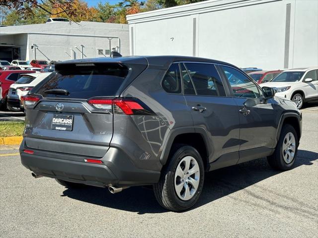 2023 toyota rav4 le
