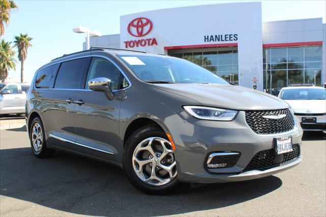 2022 chrysler pacifica limited