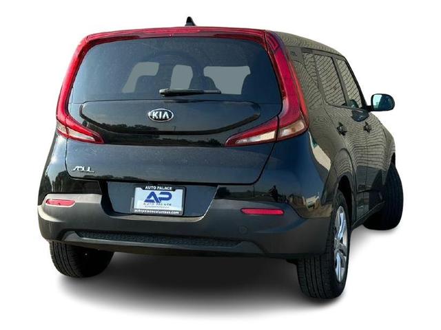 2021 kia soul lx