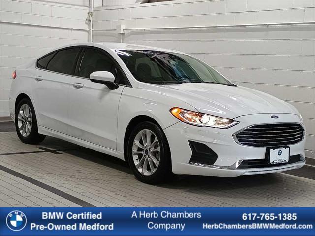 2020 ford fusion se