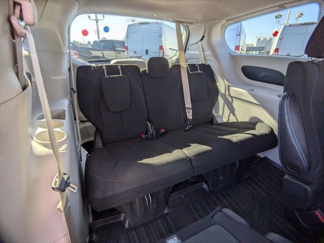 2021 chrysler pacifica touring awd