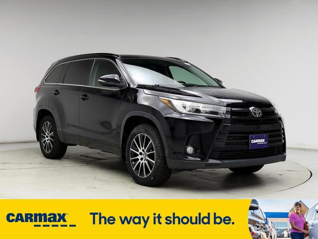 2018 toyota highlander se