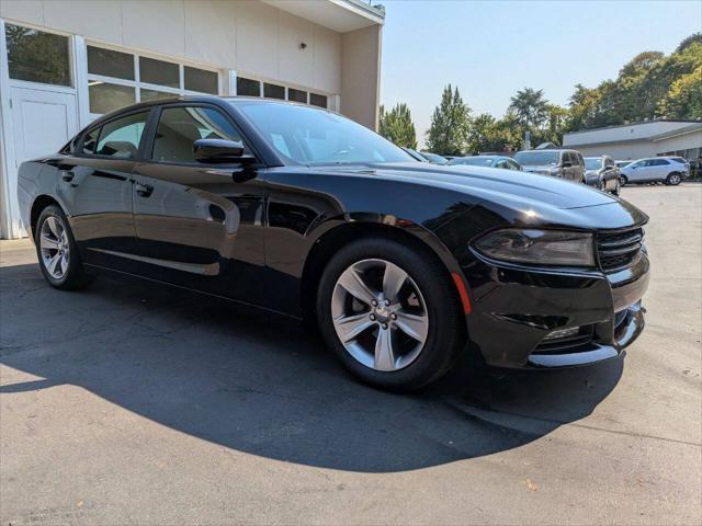 2016 dodge charger sxt