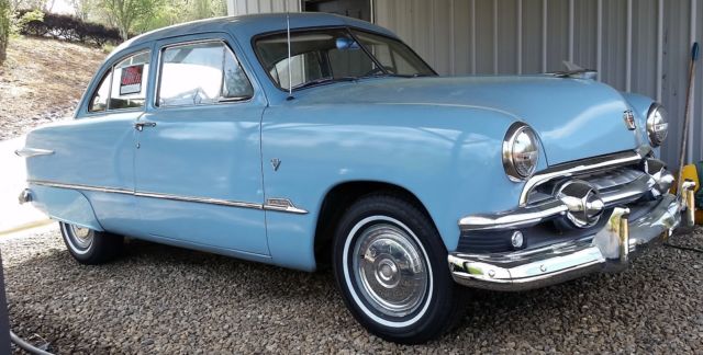 1951 ford custom two door