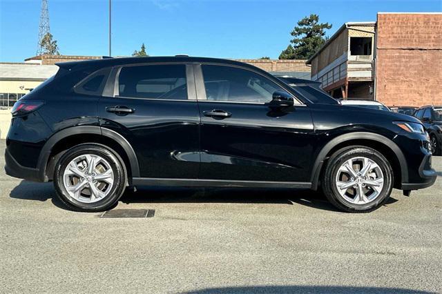 2024 honda hr-v lx